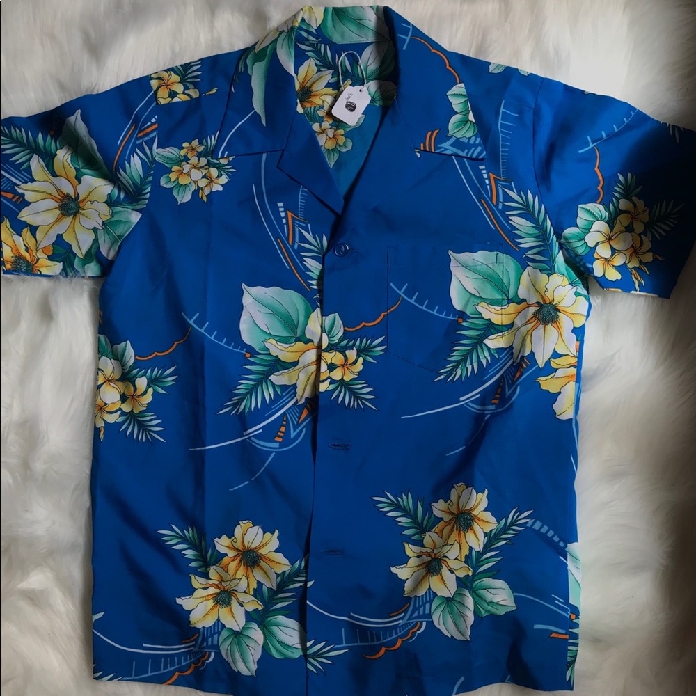 ** Medium custom one of a kind aloha shirt **